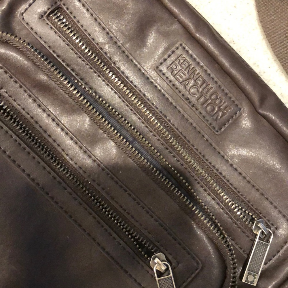 Messenger/small laptop/iPad leather bag
